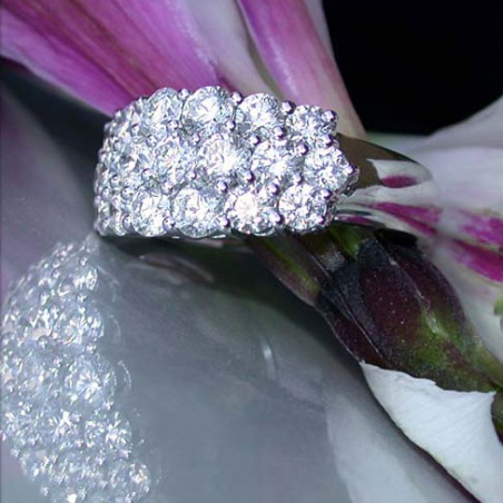 Picture Perfect Diamond Ring in White gold 18k