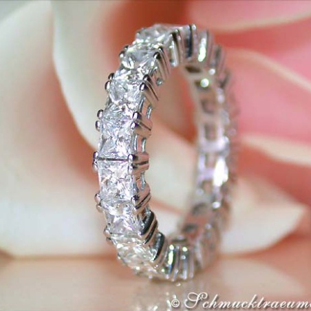 Top-class Diamond Eternity Ring (4,33 ct.)