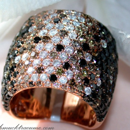 Stattlicher Ring mit schwarzen Diamanten, naturbraunen & weißen Brillanten