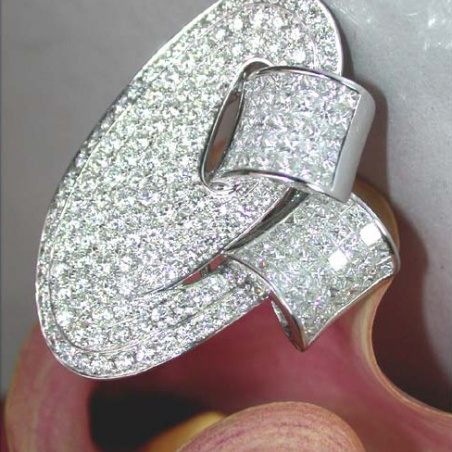 Opulent Diamond Ring (6,16 ct.)