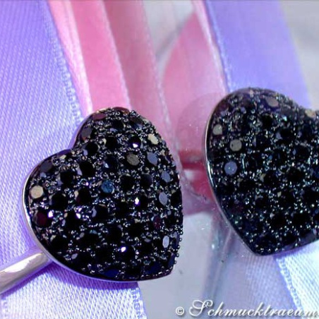 Cute Black Diamond Heart Ring