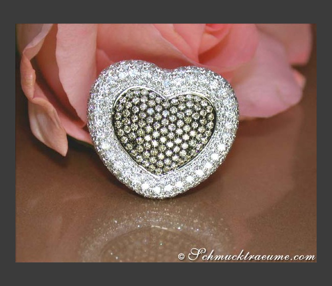 Terrific Heart Ring with Natural Brown & White Diamonds Terrific Heart Ring with Natural Brown & White Diamonds