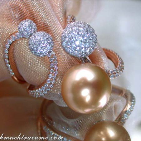 Wonderful Golden Southsea Pearl Ring with Diamonds