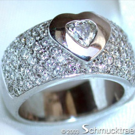 Stately Diamond Heart Solitaire Ring