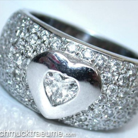 Stately Diamond Heart Solitaire Ring