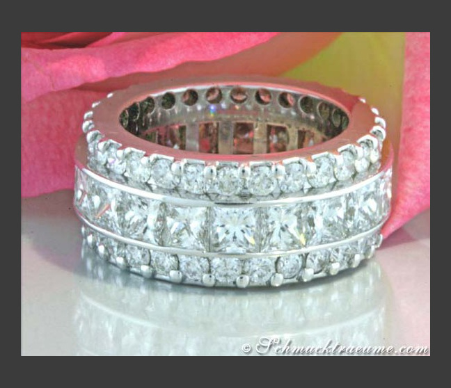 Glorious Diamond Eternity Ring (8,79 ct.)
