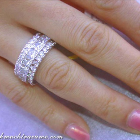 Glorious Diamond Eternity Ring (8,79 ct.)