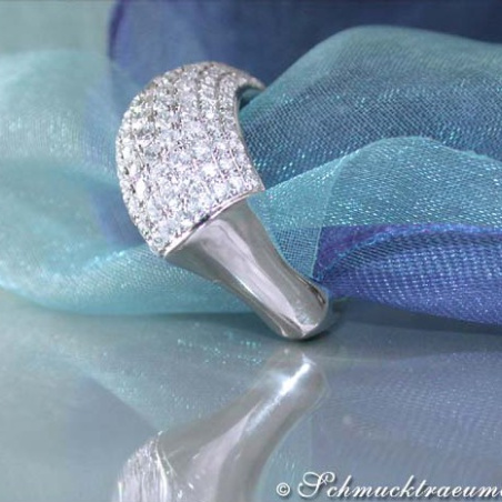 Exclusive Diamond Pavé Ring in White gold 18k