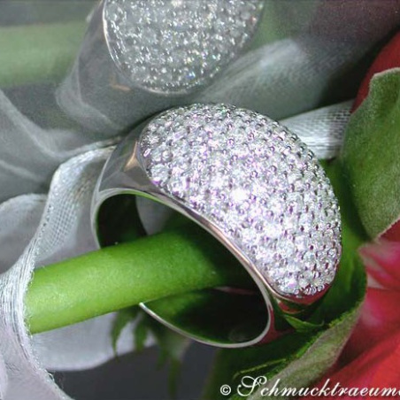 Magnificent Diamond Pavé Ring