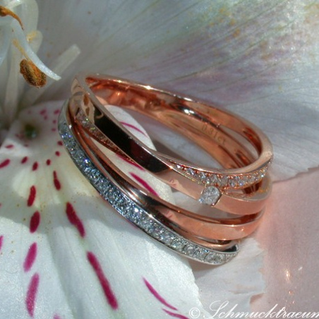 Elegant Two Tone Diamond Ring