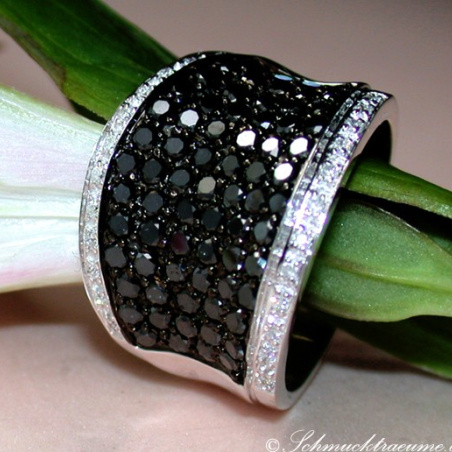  Brillanten & schwarze Diamanten Ring