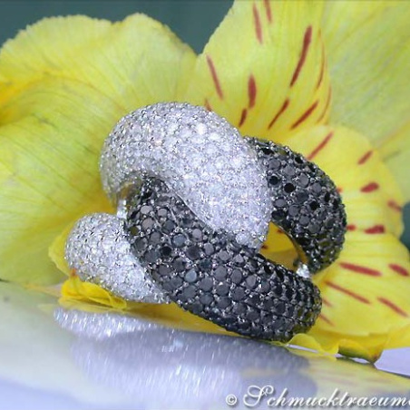 Voluminous Black & White Diamond Ring