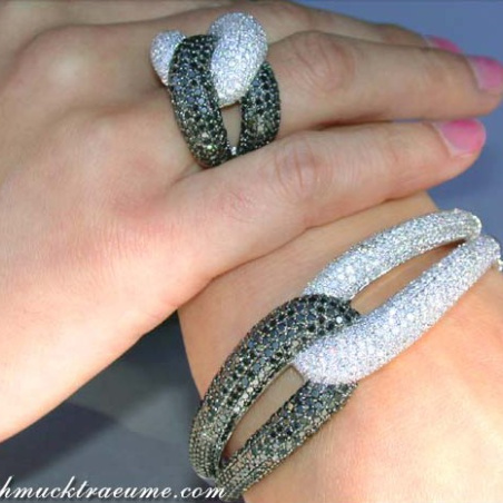 Voluminous Black & White Diamond Ring