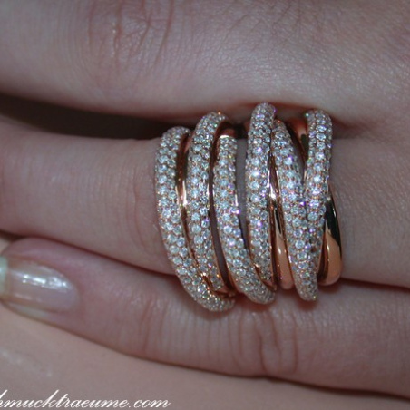 Huge Multi Row Diamond Ring in Rose gold 18k