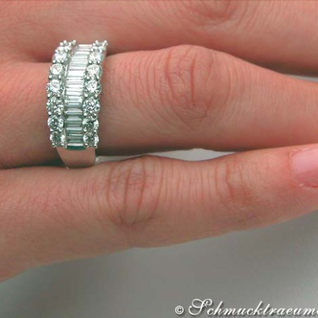 Terrific Baguette Cut Diamond Ring