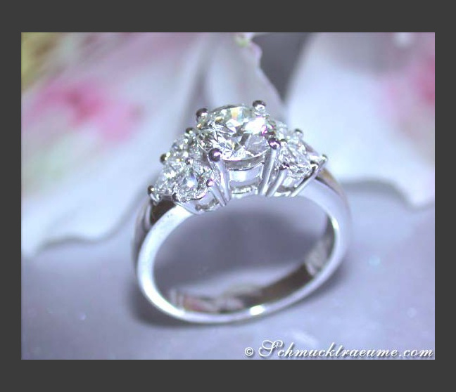 Precious Diamond Solitaire Ring (1 ct.) Precious Diamond Solitaire Ring (1 ct.)