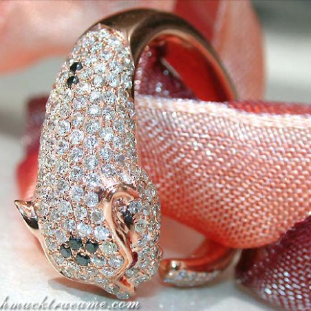 Attractive Panther Ring with Diamonds
