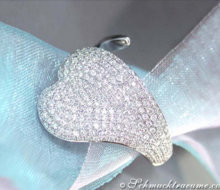 Unusual Diamond Heart Ring in White gold 18k