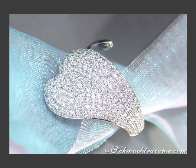 Unusual Diamond Heart Ring in White gold 18k Unusual Diamond Heart Ring in White gold 18k