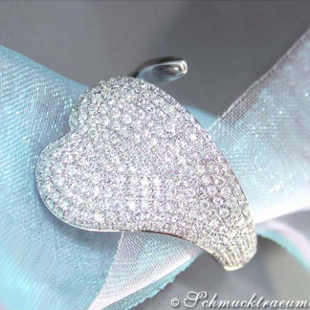 Unusual Diamond Heart Ring in White gold 18k
