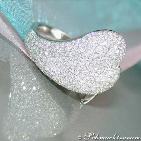 Unusual Diamond Heart Ring in White gold 18k