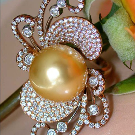 Magnificent Golden Southsea Pearl Ring with Diamonds
