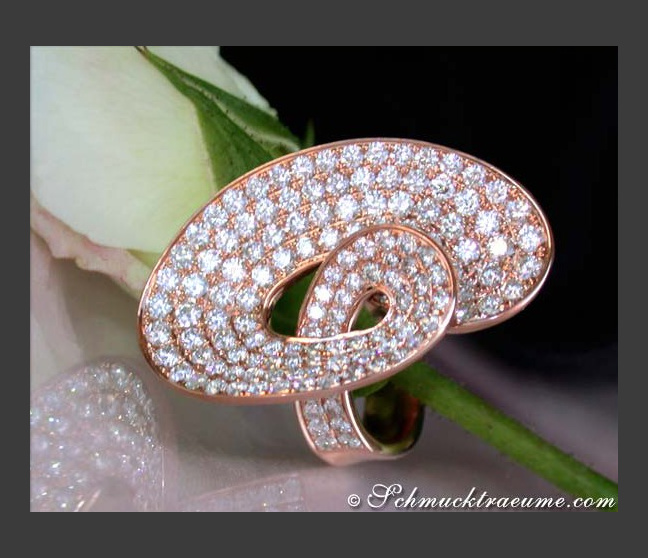 Extravagant Diamond Ring in Rose Gold 18k Extravagant Diamond Ring in Rose Gold 18k