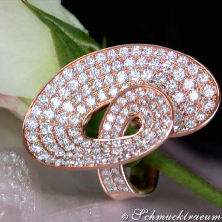 Extravagant Diamond Ring in Rose Gold 18k