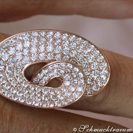 Extravagant Diamond Ring in Rose Gold 18k