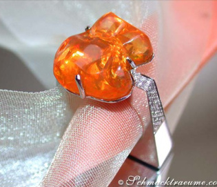 Extravagant Fire Opal Ring with Diamonds