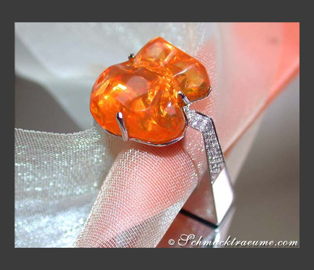Extravagant Fire Opal Ring with Diamonds Extravagant Fire Opal Ring with Diamonds