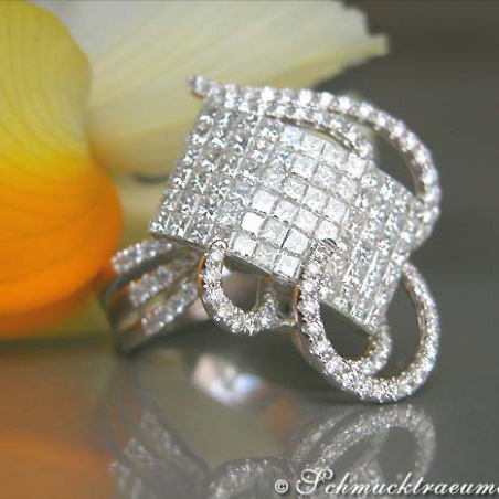 Glorious Princess Diamond Ring