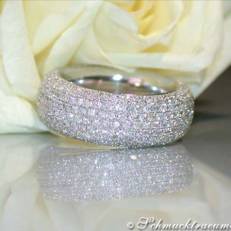 Heavy Diamond Eternity Ring (3,63 ct.)