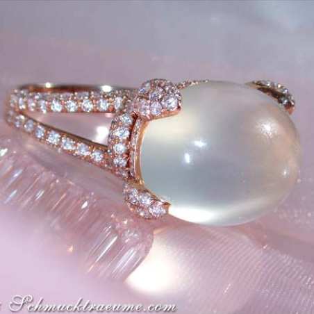 Magnificent Moonstone Ring with Diamonds