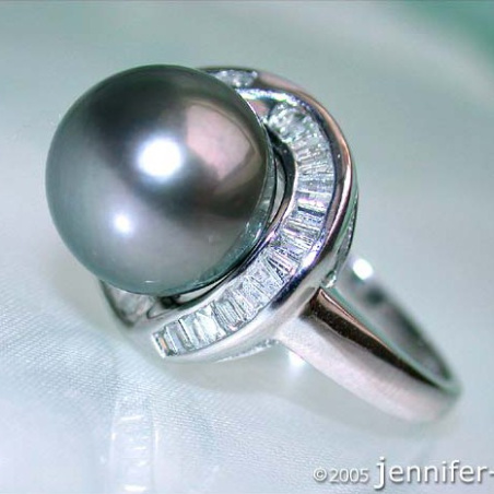 Tahitiperle Ring mit Trapez Diamanten in Weißgold 585