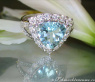 Glorious Aquamarine Ring with Diamonds