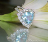 Glorious Aquamarine Ring with Diamonds