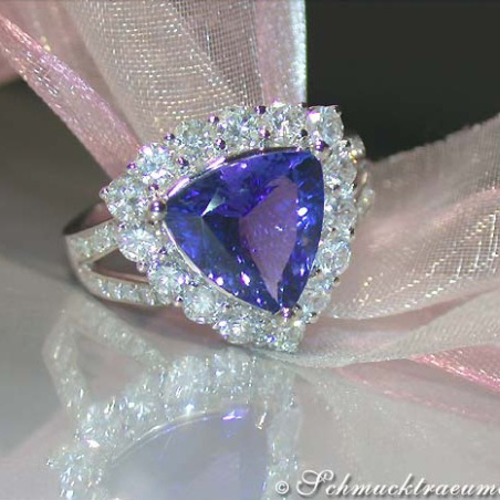 Premium Tanzanite Ring with Diamonds