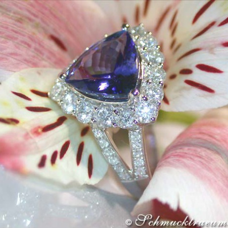 Premium Tanzanite Ring with Diamonds
