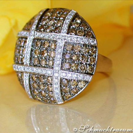 Extravagant Brown & White Diamond Ring