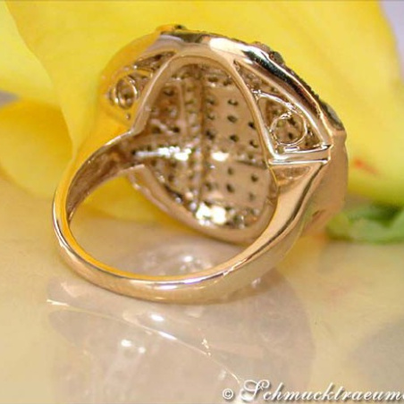 Extravagant Brown & White Diamond Ring