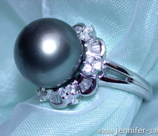Precious Tahitian Pearl Ring with Diamonds (Baguette & Brilliant Cut)