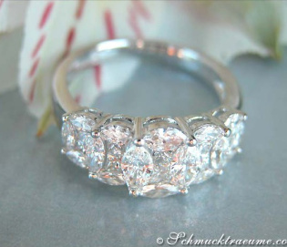 Exquisite Marquise and Princess Cut Diamond Ring