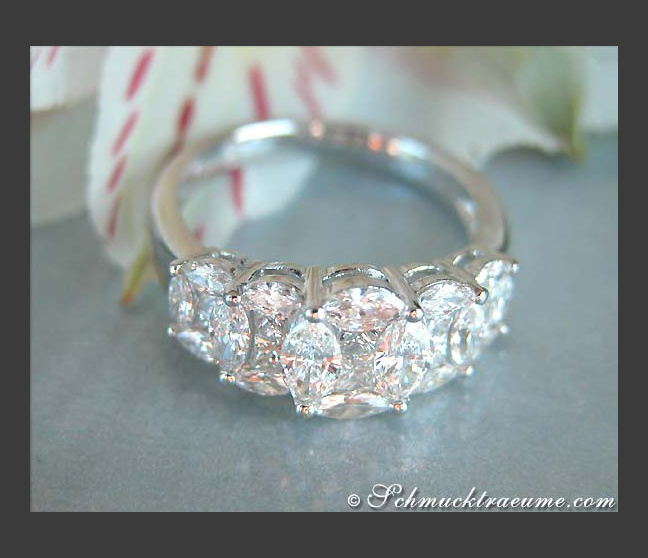 Exquisite Marquise and Princess Cut Diamond Ring Exquisite Marquise and Princess Cut Diamond Ring