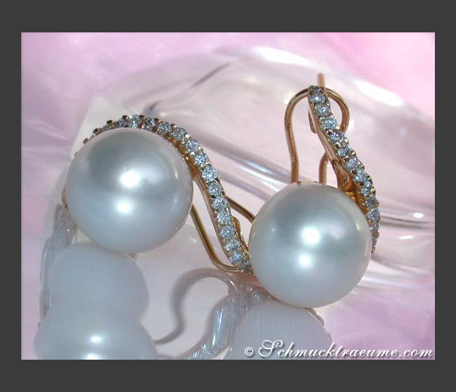 Beautiful Southsea Pearl Earrings with Diamonds Beautiful Southsea Pearl Earrings with Diamonds