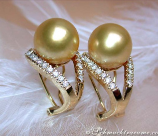 Attractive Golden South Sea Pearl Earrings with Diamonds