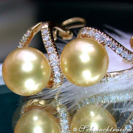 Attractive Golden South Sea Pearl Earrings with Diamonds