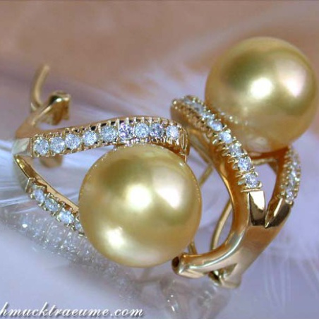 Attractive Golden South Sea Pearl Earrings with Diamonds