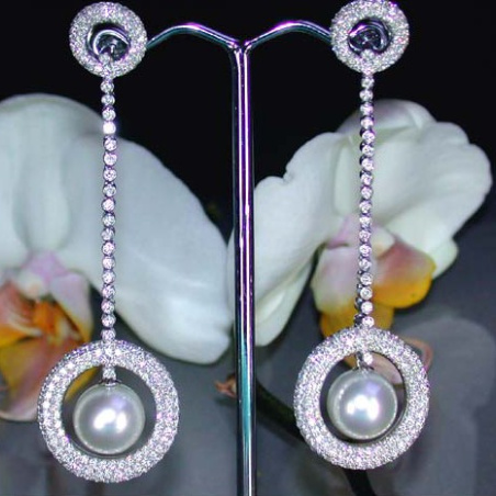 Impressive South Sea Pearl Earrings with Diamonds (70 mm)