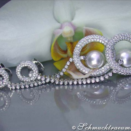 Impressive South Sea Pearl Earrings with Diamonds (70 mm)